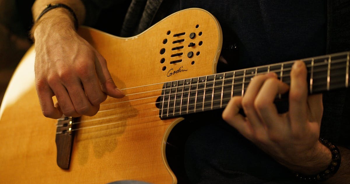 Different Types of Acoustic Guitars